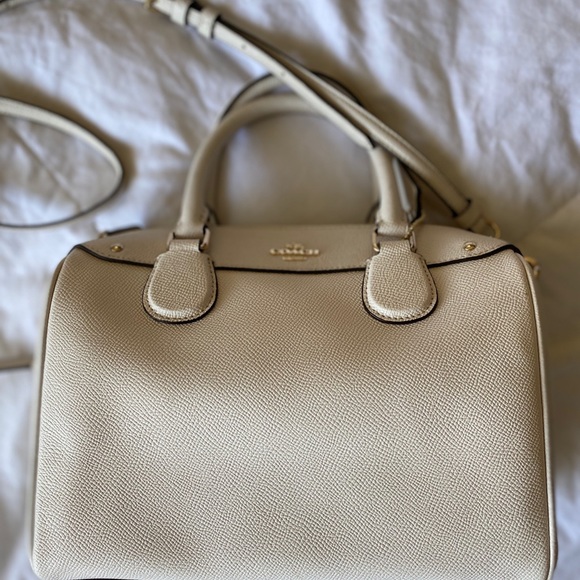 SOLD COACH Cross Grain Mini Bennett Satchel - Picture 4 of 5